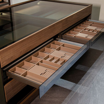 Aluminium Glass Walk In Robe Cabinetry Custom Made Walk In Closet Cửa hàng